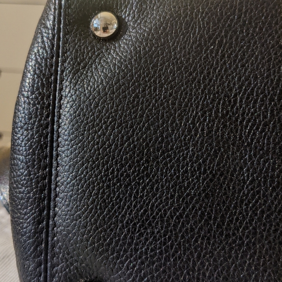 Chanel Executive Cerf Tote - Picture 8 of 16